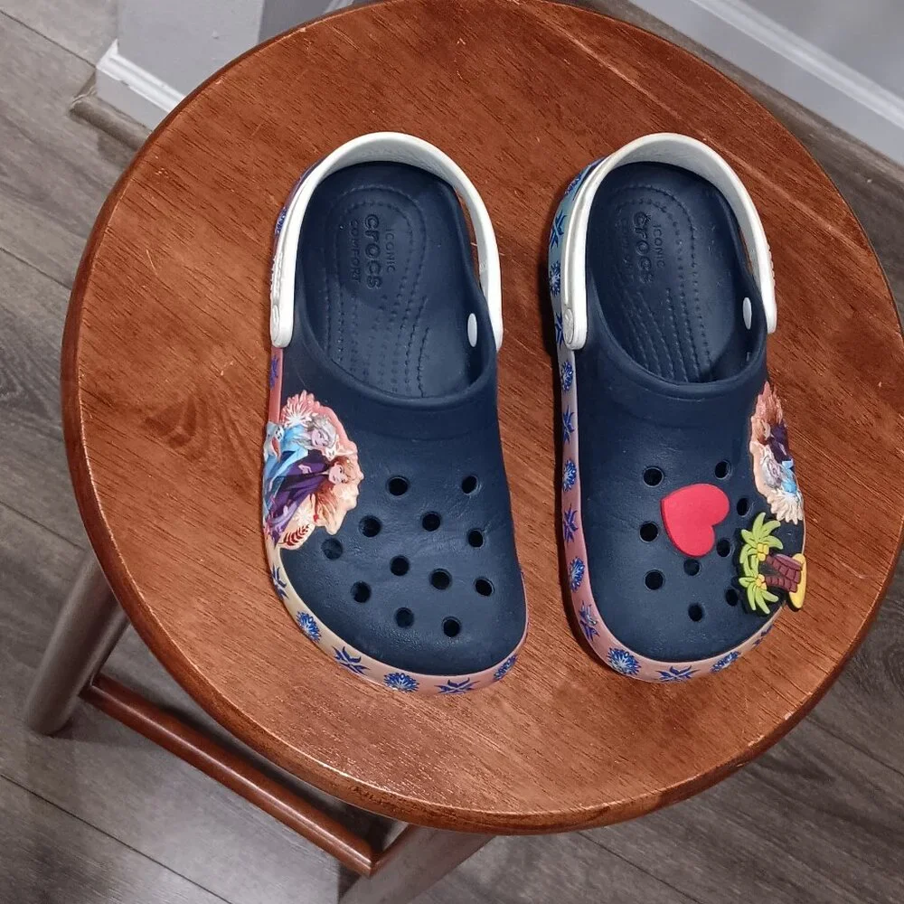 Disney Frozen II Iconic Comfort Crocs / Little Kid size 12 - Picture 3 of 9